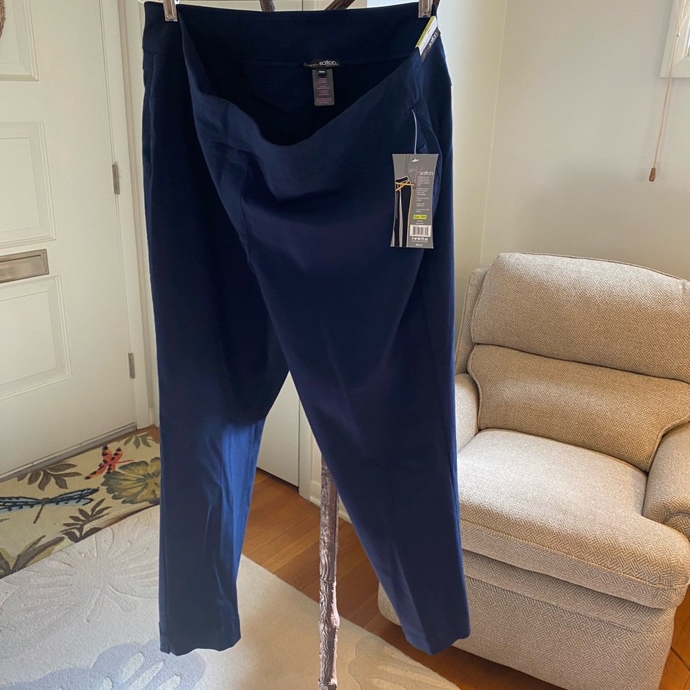 Slim Station Navy Ankle Pants for Women 18X. NWT